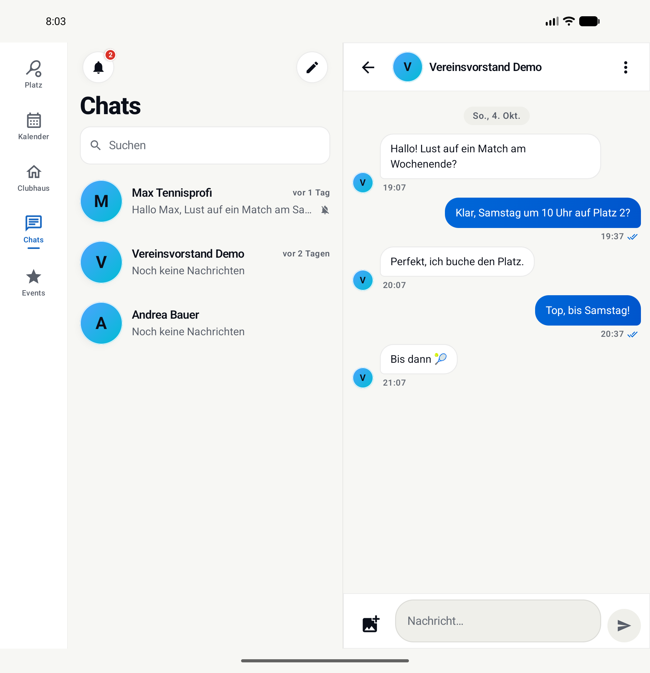 Aufgeklappt stehen Chatliste und Chat nebeneinander