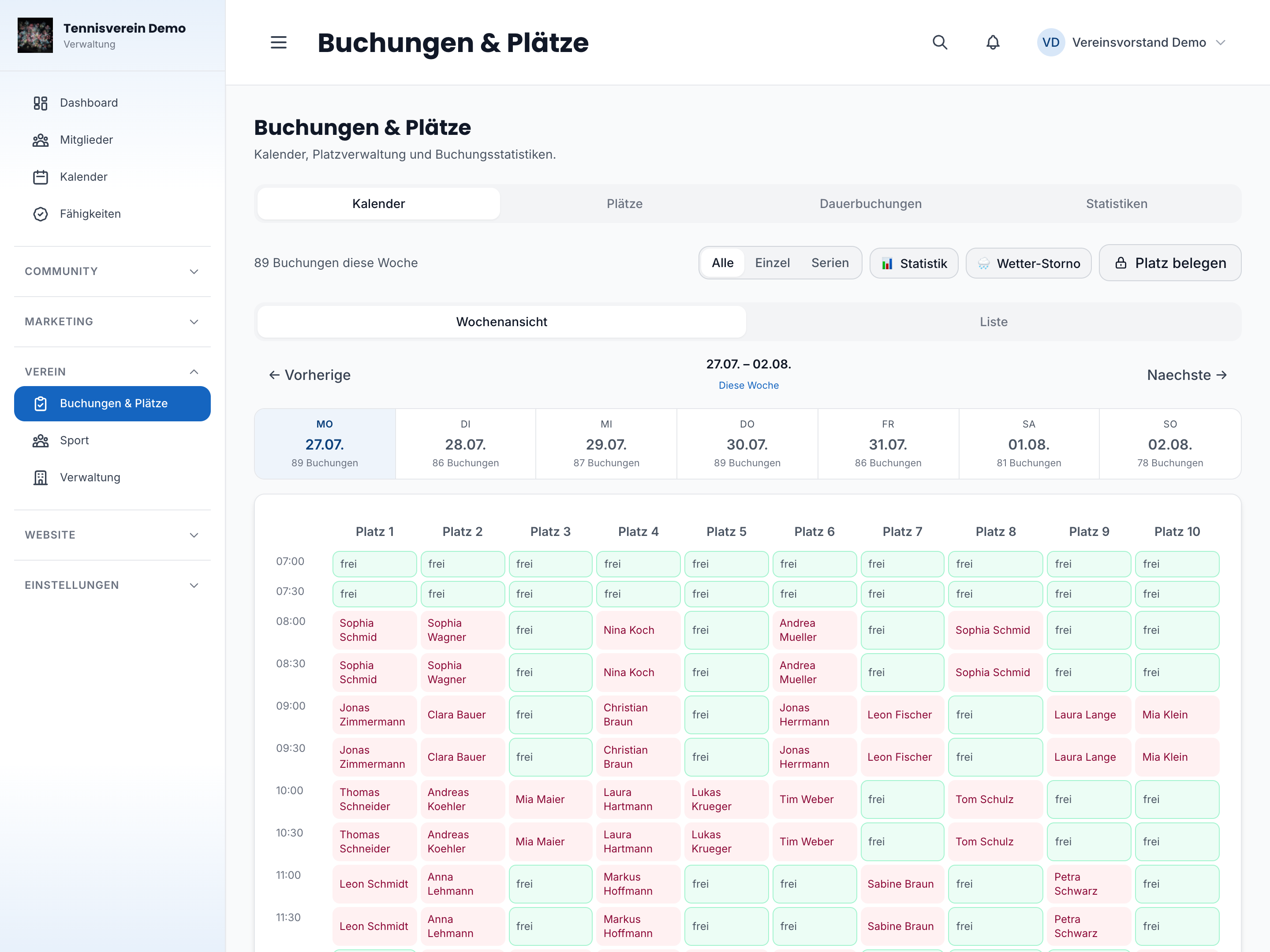 Buchungskalender und Mitgliederliste (Web-Dashboard)